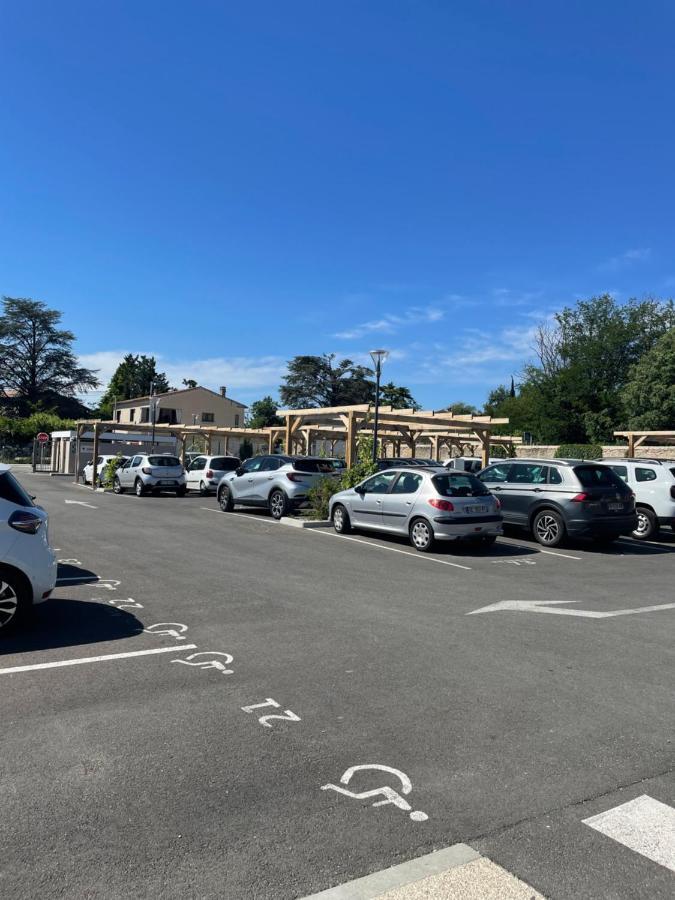 Aparthotel Domitys Les Tourmalines Carpentras Exterior foto